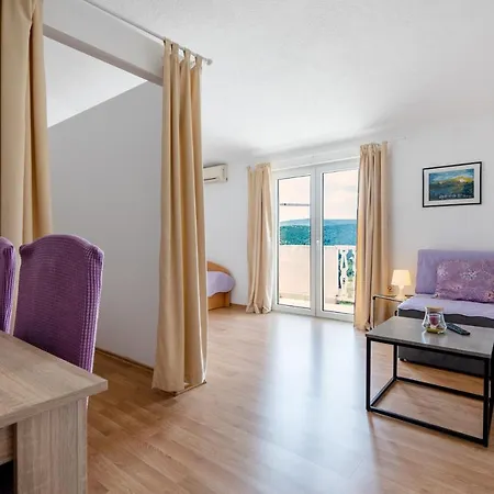 Lezenic Apartament Neum