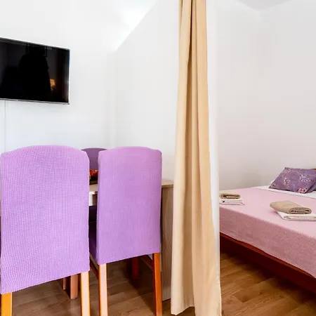 Lezenic Apartament Neum
